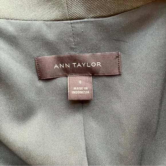 Ann Taylor Dark Green Pantsuit Size 8 - Picture 12 of 12